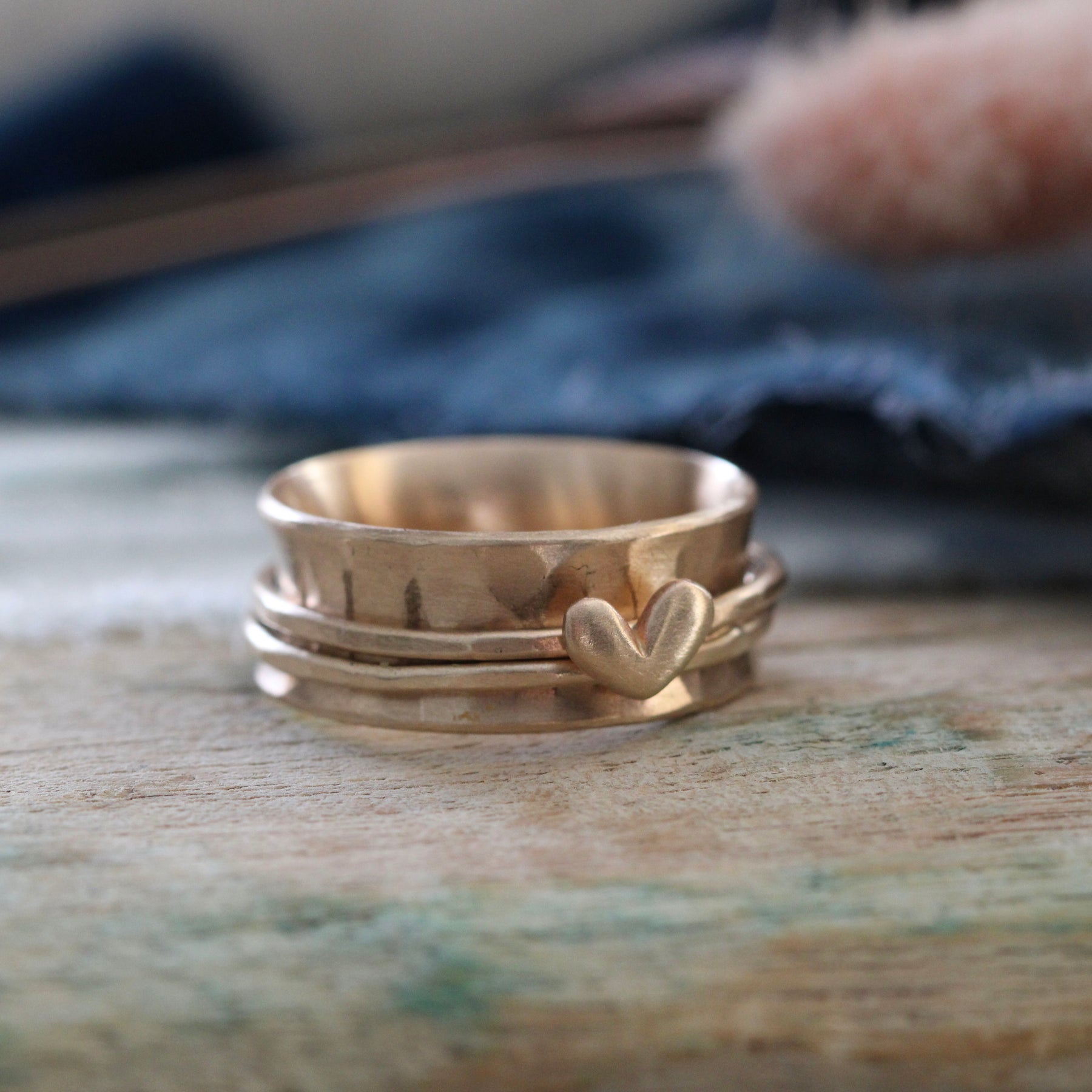 14k gold heart spinner ring