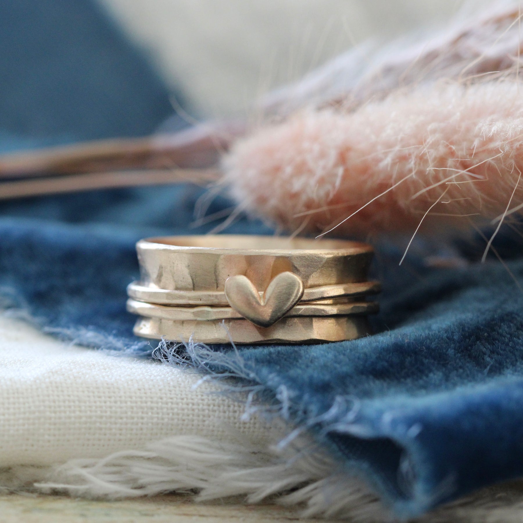 14k gold heart spinner ring